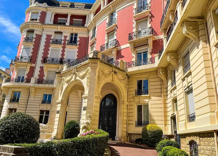 Imperial Apartment In The Center Of Biarritz Close To The Beach
