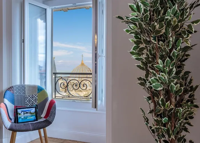 Imperial Apartment In The Center Of Biarritz Close To The Beach
